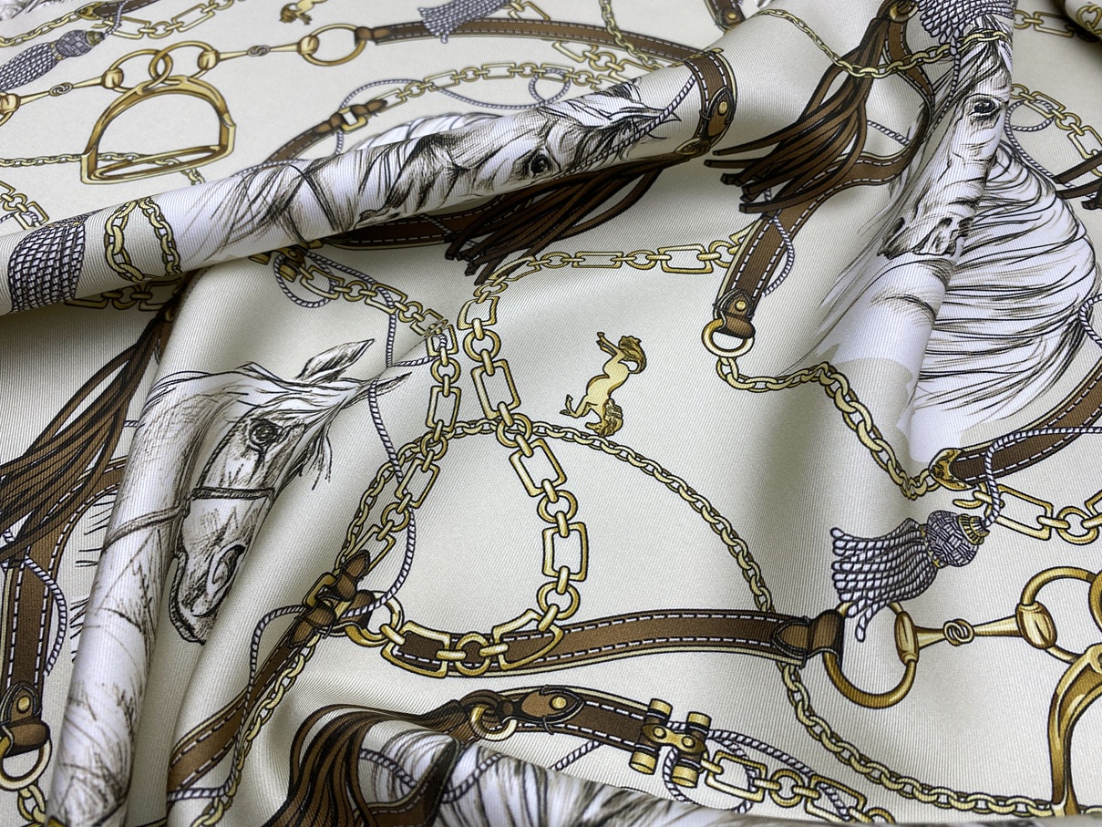 Ткань Шёлк бежевого цвета с принтом  лошади 46820 3